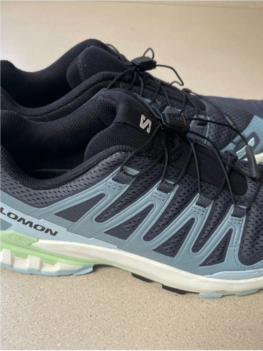 Salomon like new